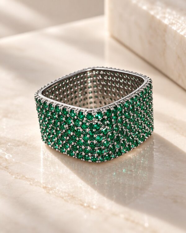 Anillo Verde Pavé